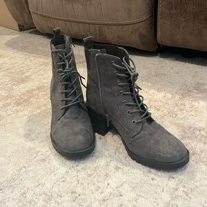 Grey boots